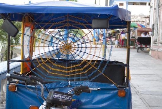 Iquitos a GO GO - Moto-Taxi Tours